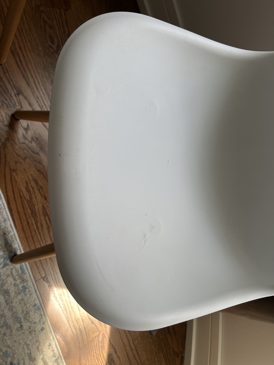 White Molded Plastic Dining Chairs - photo 5