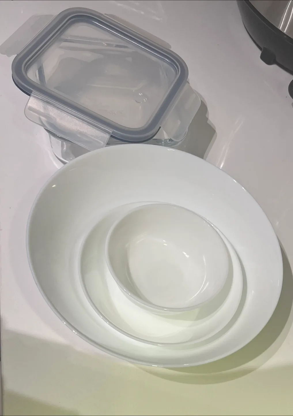 Bowls and Glass Food Container thumbnail