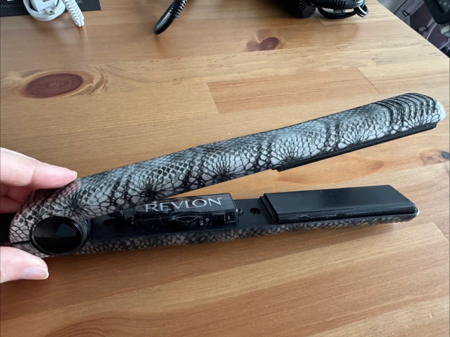 Revlon Flat Iron thumbnail