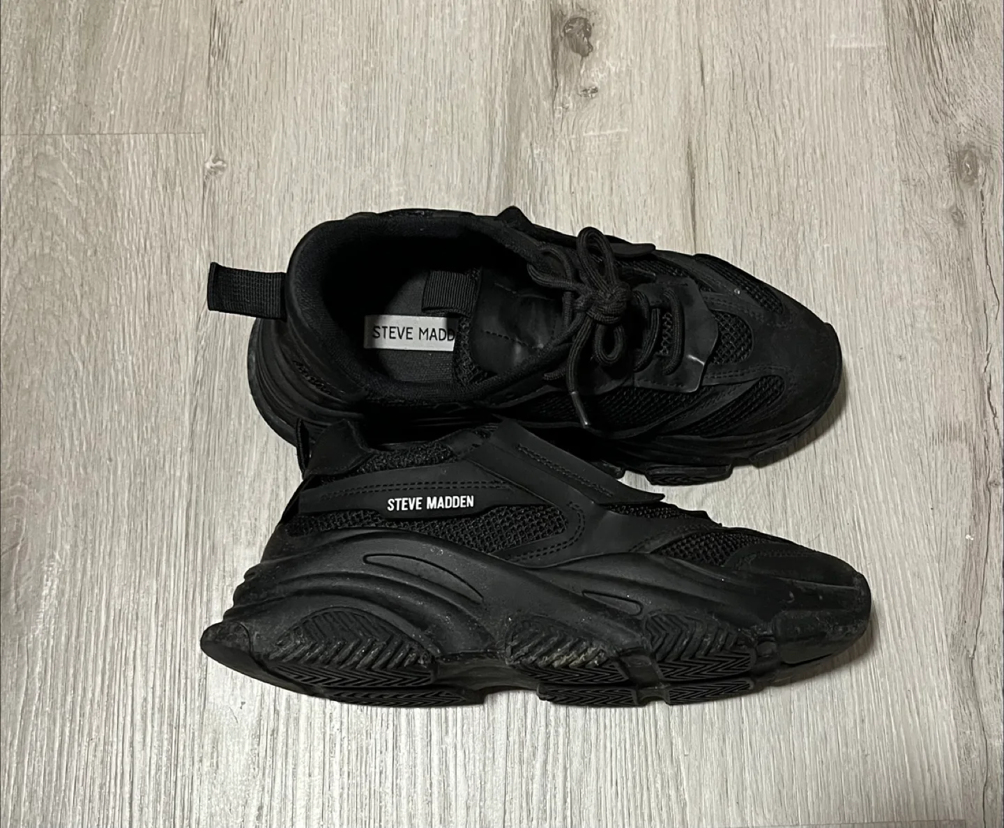 Steve Madden Black Sneakers thumbnail