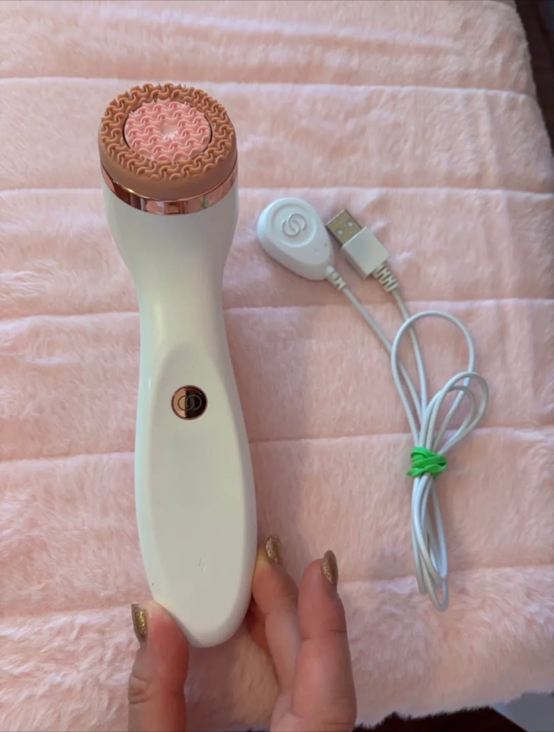 Nu Skin Lumi spa face care