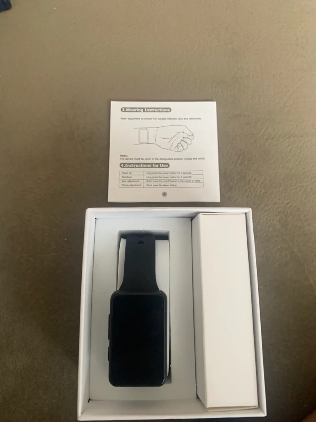 WLU Anti-Nausea Wristband - New in Box image indicator(2)