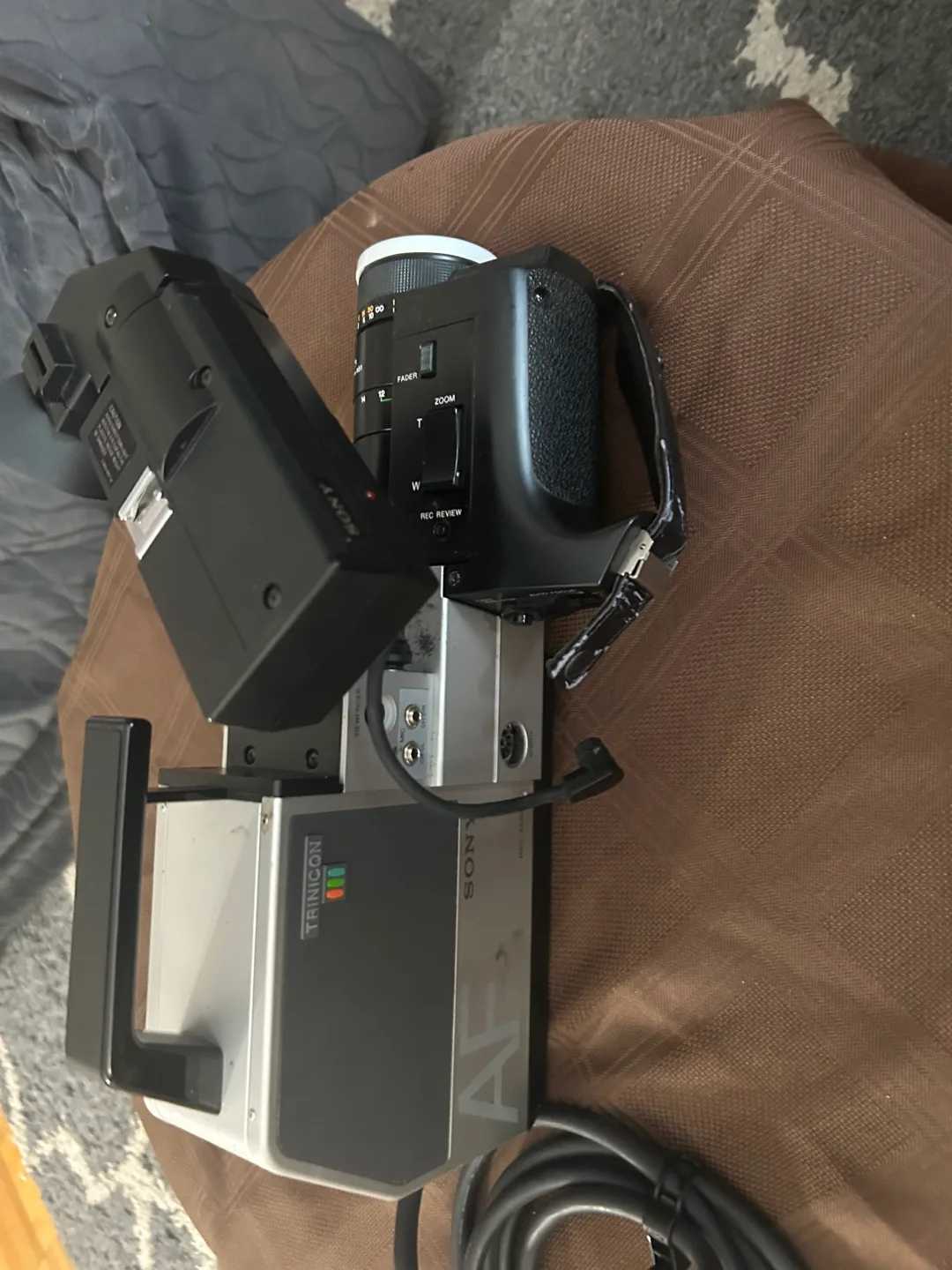 Sony Trinicon HVC-2500 Camera thumbnail