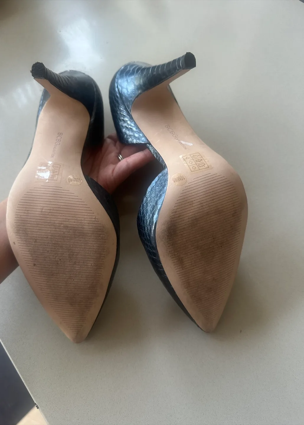 BCBG Generation Heels Size 10 black snakeskin image indicator(5)