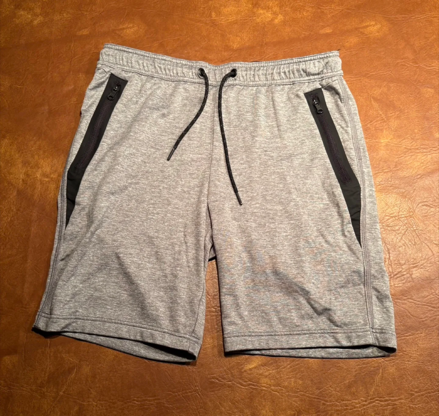 American Eagle Shorts image indicator(3)