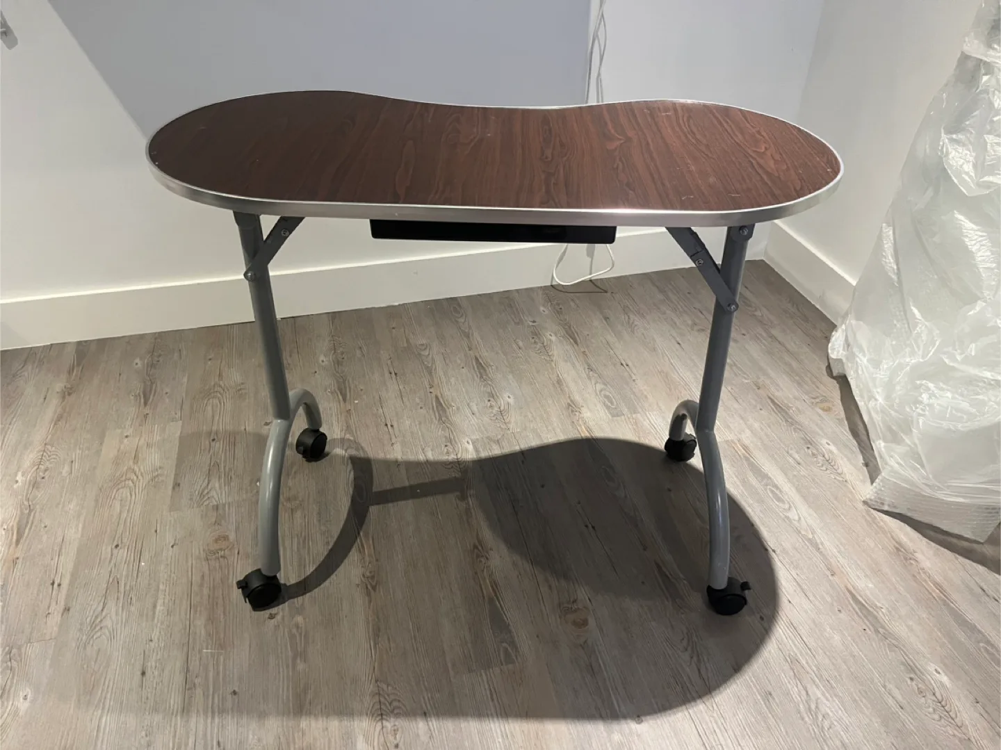 Rolling manicure table thumbnail