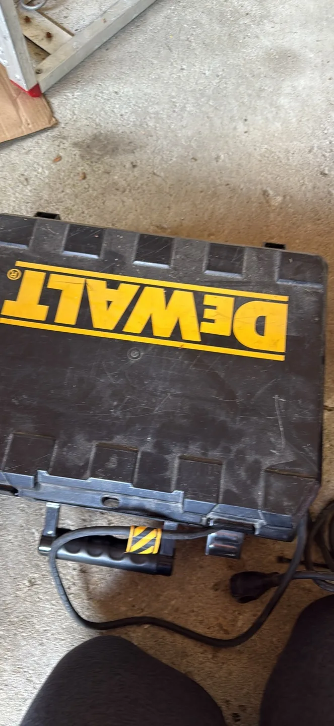 Dewalt Rotary Hammer Drill with Case image indicator(2)