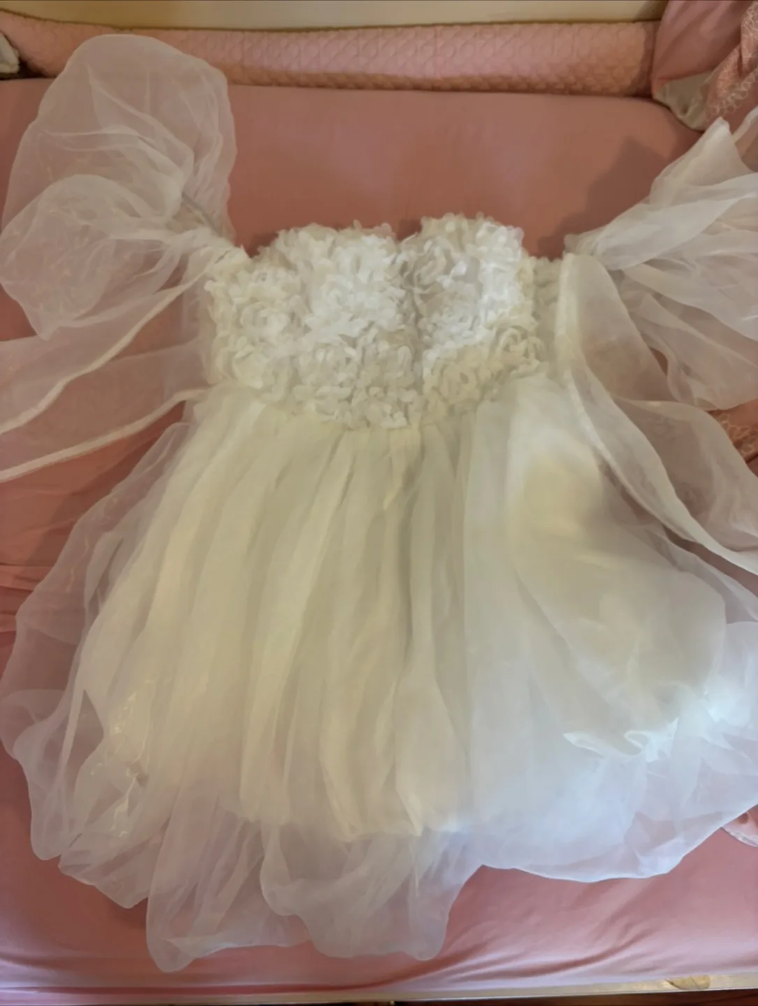Bubble sleeve Party dress thumbnail