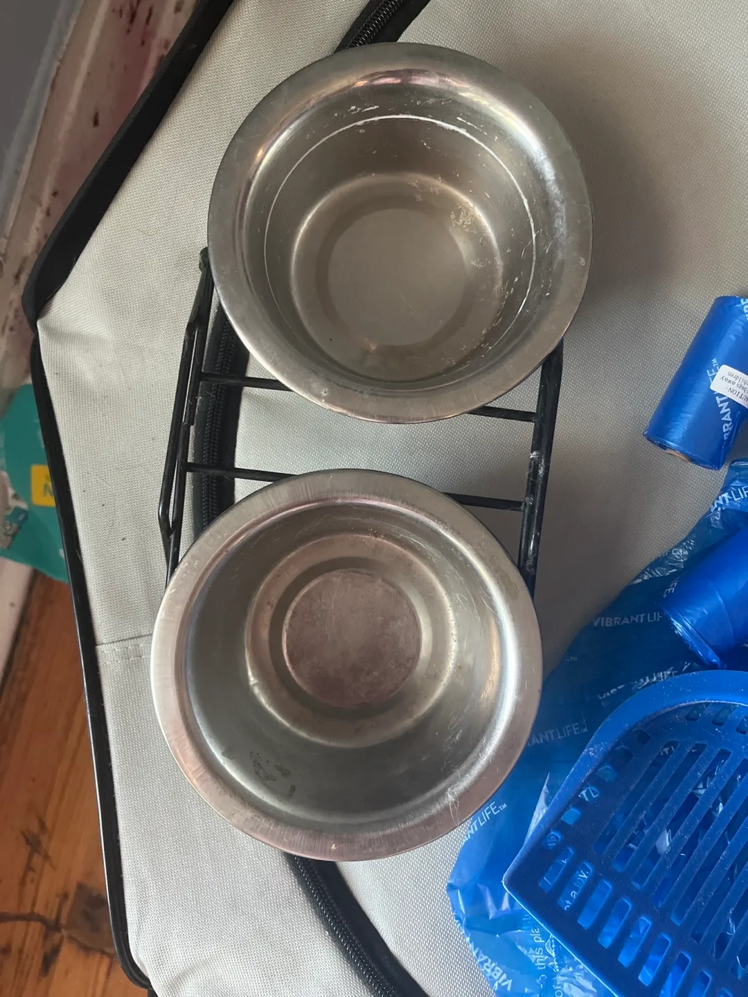 Vibrant Life Pet Bowls & Poop Bags image indicator(2)