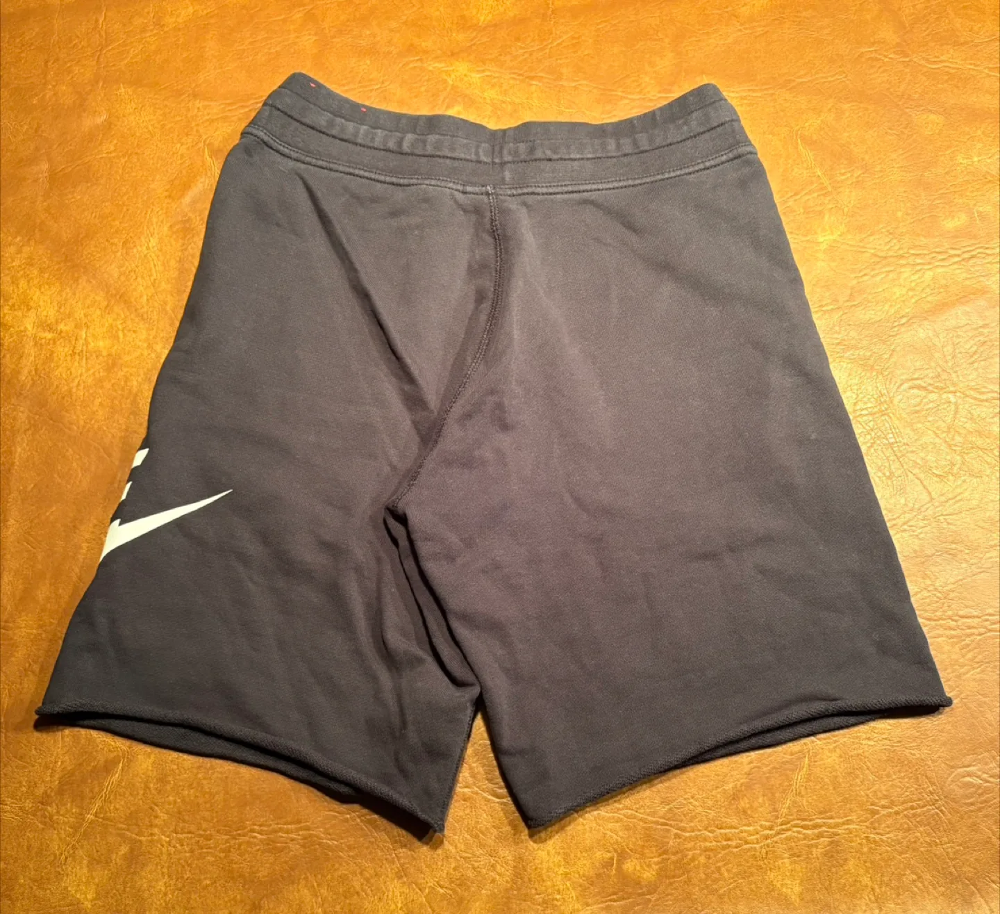 Nike Shorts image indicator(2)