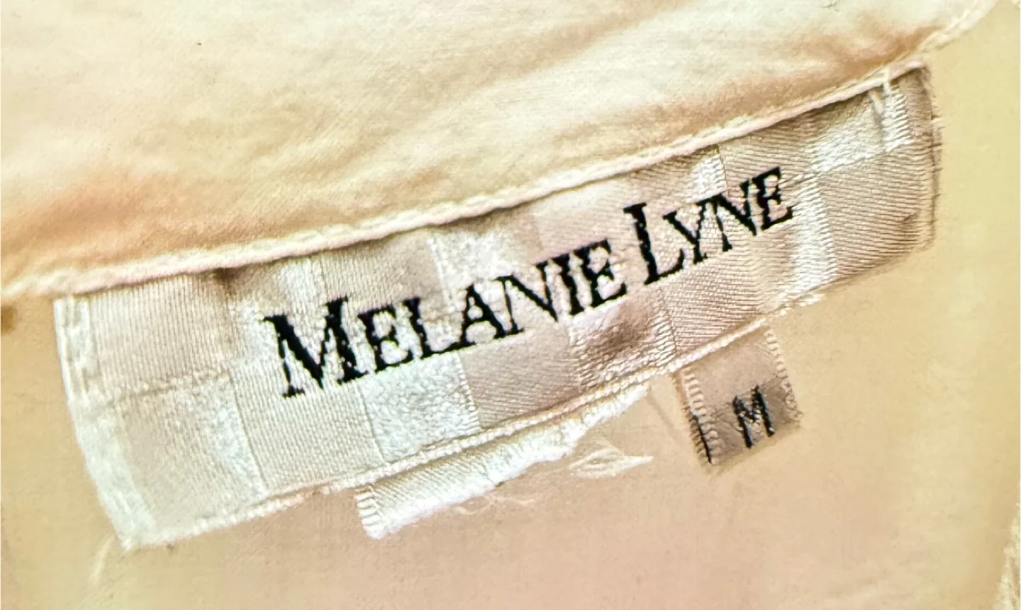 Melanie Lyne White Lace Blouse - Size M image indicator(3)