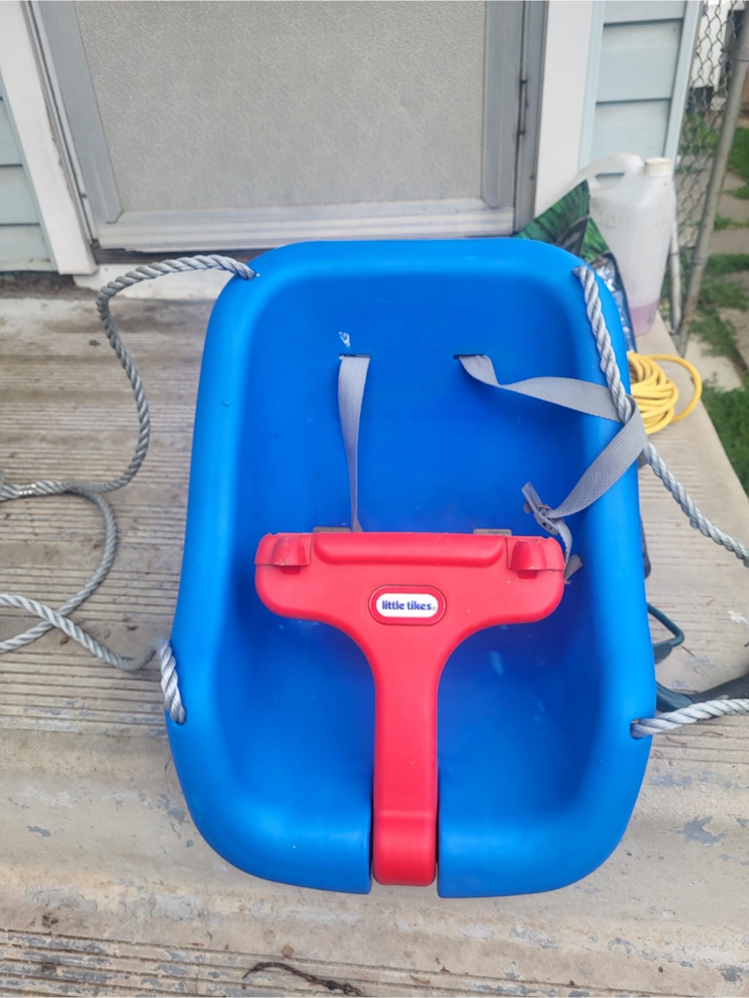 Little Tikes Blue & Red Baby Swing 🇨🇦 - photo 2