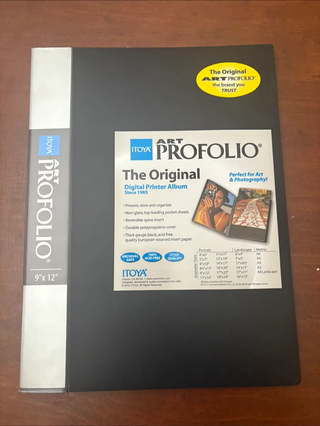 Itoya Art Profolio (Really good condition)(9” x 12”)(FREE) thumbnail