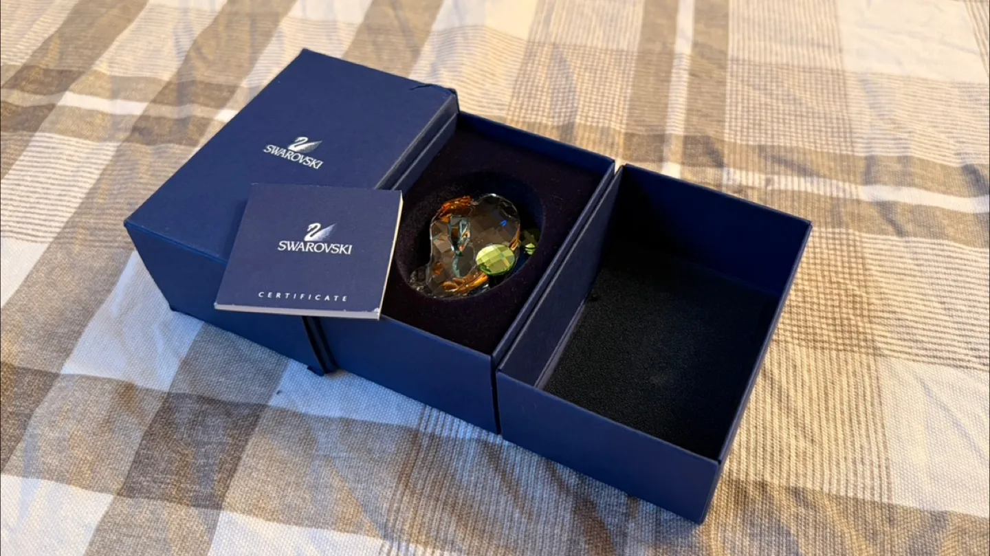 Swarovski Crystal Airplane Figurine image indicator(2)