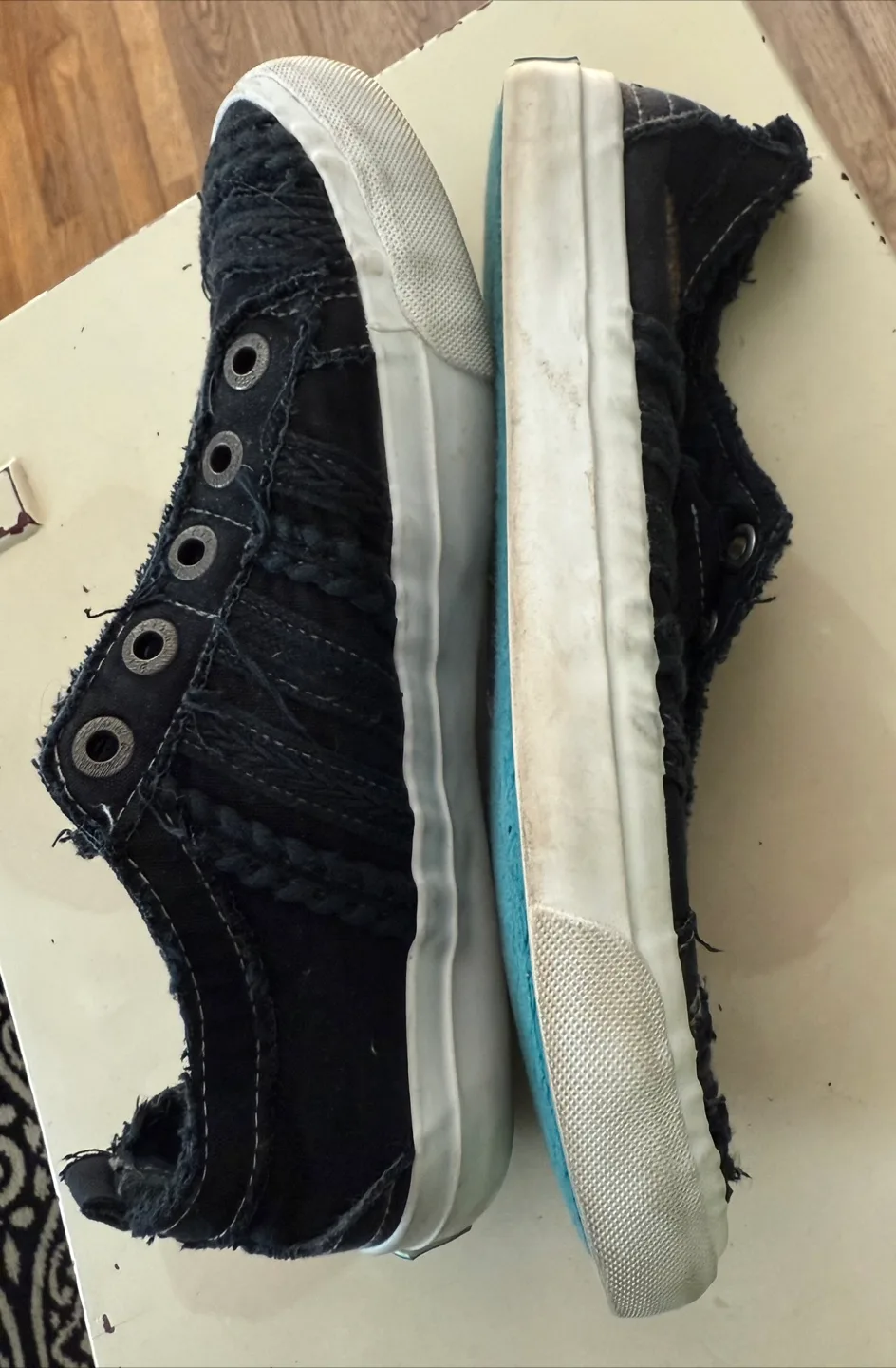 Blowfish Malibu Black Slip-On Sneakers image indicator(3)