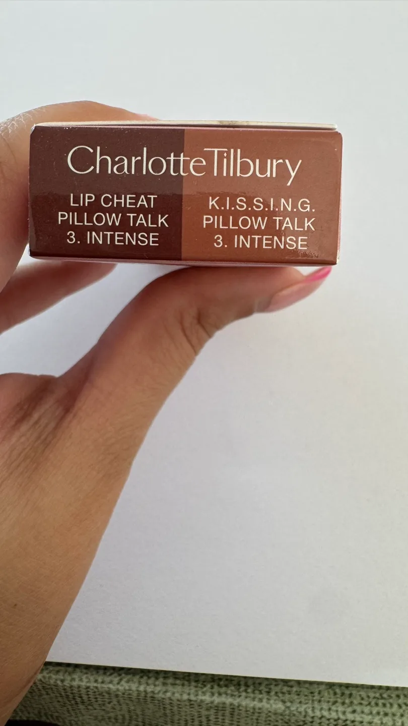 Charlotte Tilbury Pillow Talk Lip Kit - Intense image indicator(2)