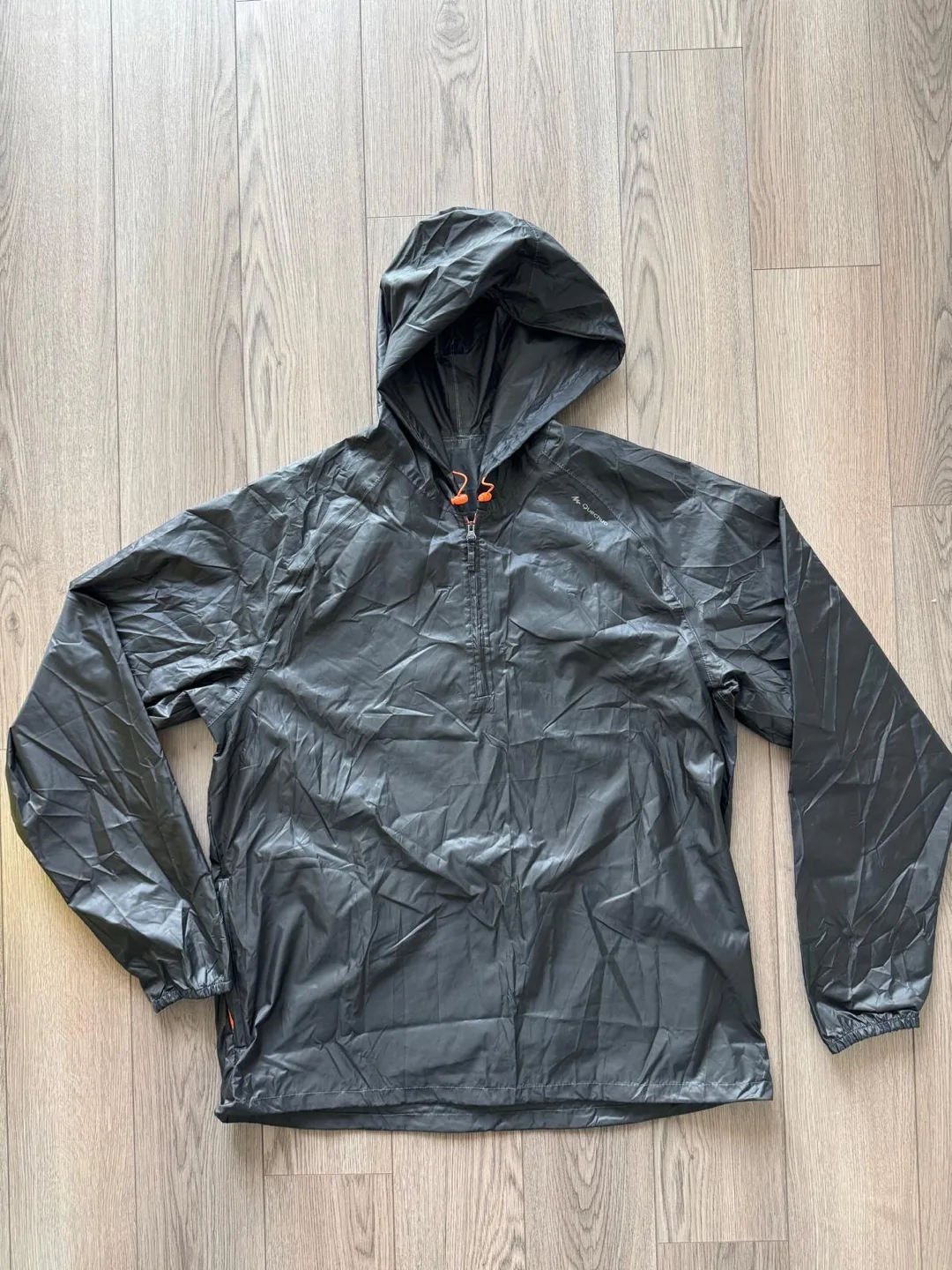 Quechua Wind breaker thumbnail