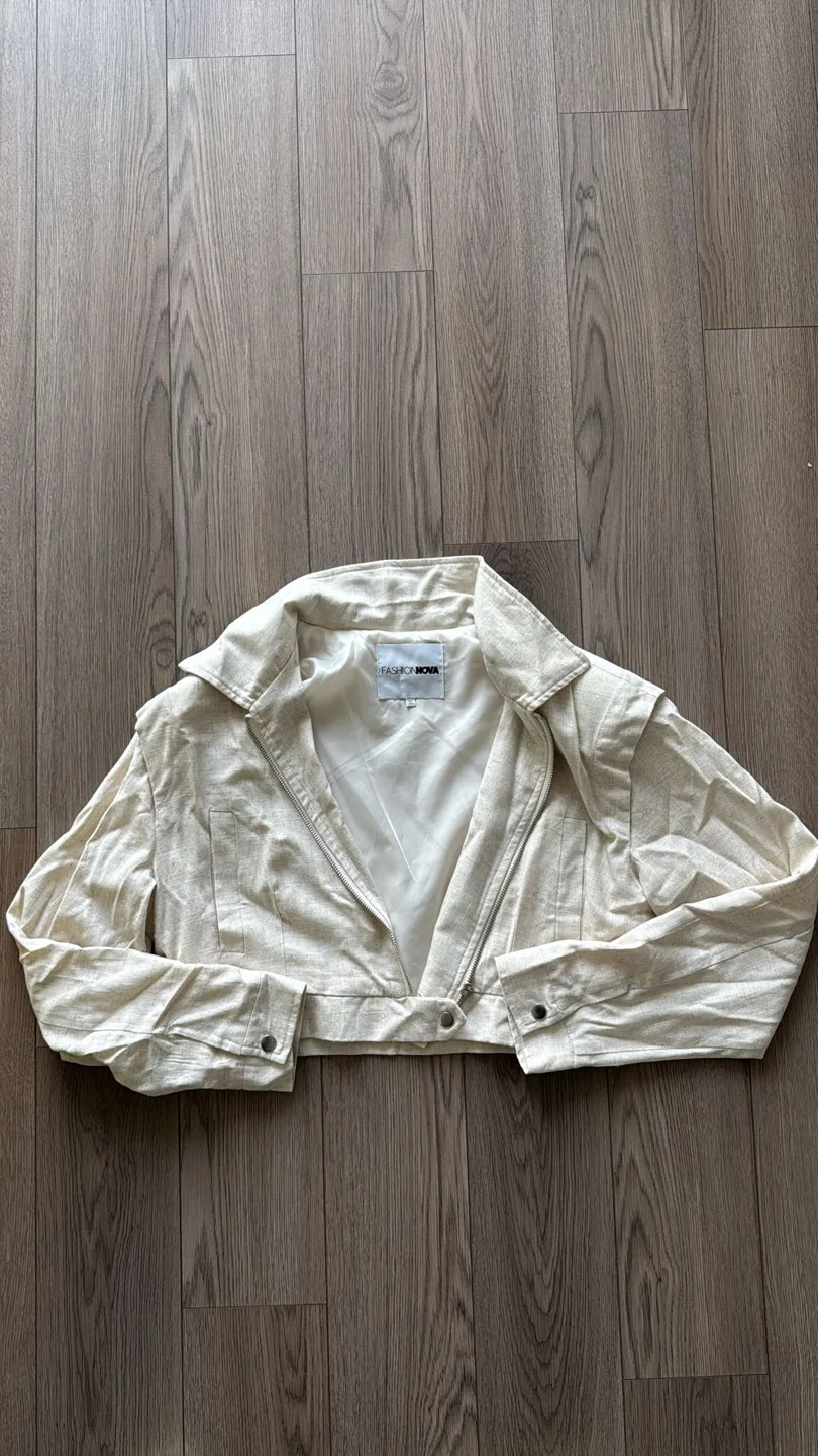 Fashion Nova Cropped Jacket - Size M thumbnail