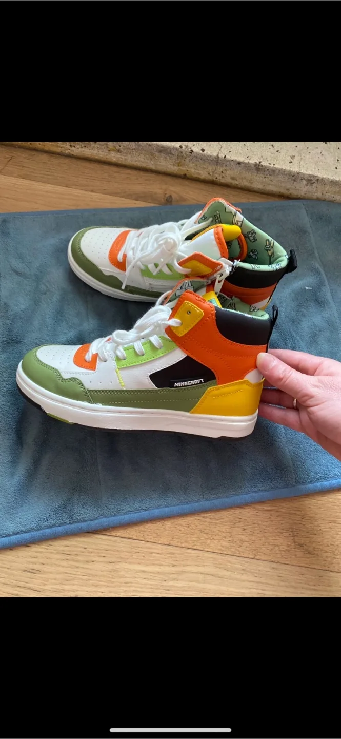 Minecraft Kids' High-Top Sneakers thumbnail