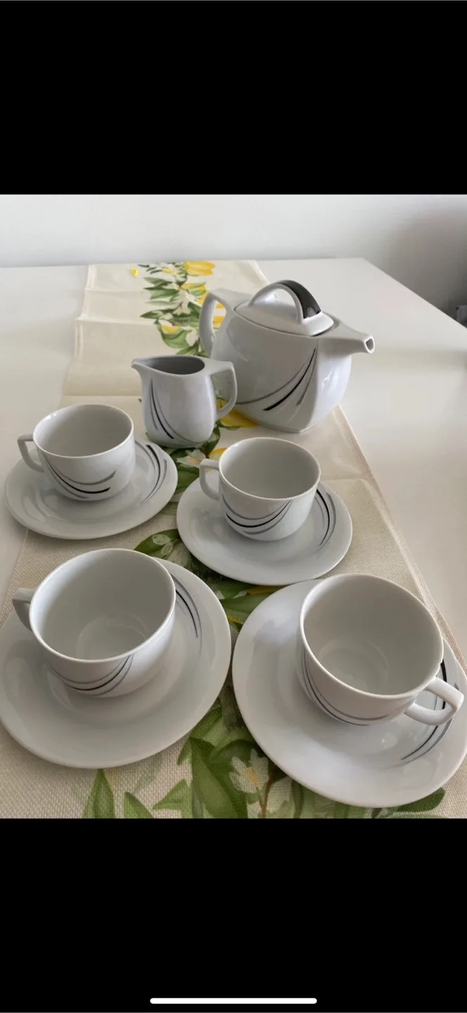 Tea Set - Teapot, Creamer, Cups & Saucers thumbnail