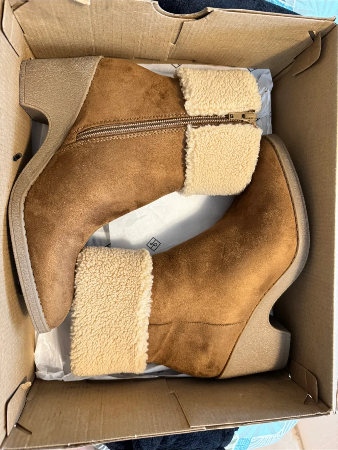 Aerosoles Brown Ankle Boots - Size 8 thumbnail