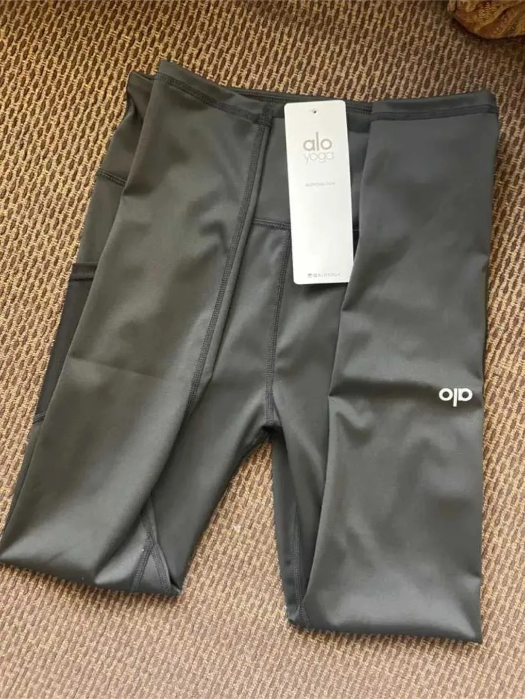 ALO Yoga High-Waist Leggings thumbnail