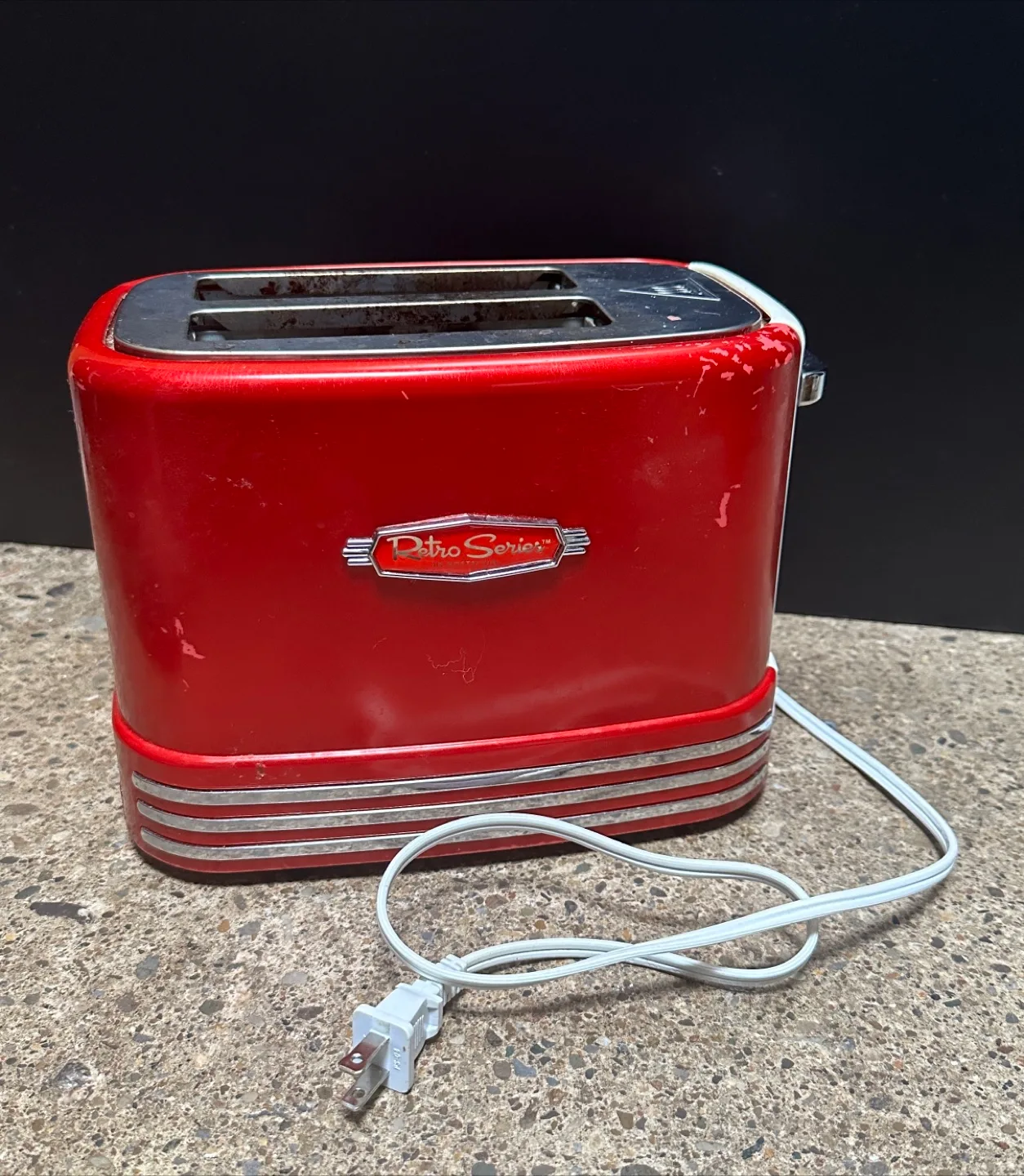 Retro Red 2 Slice Toaster by Nostalgia thumbnail