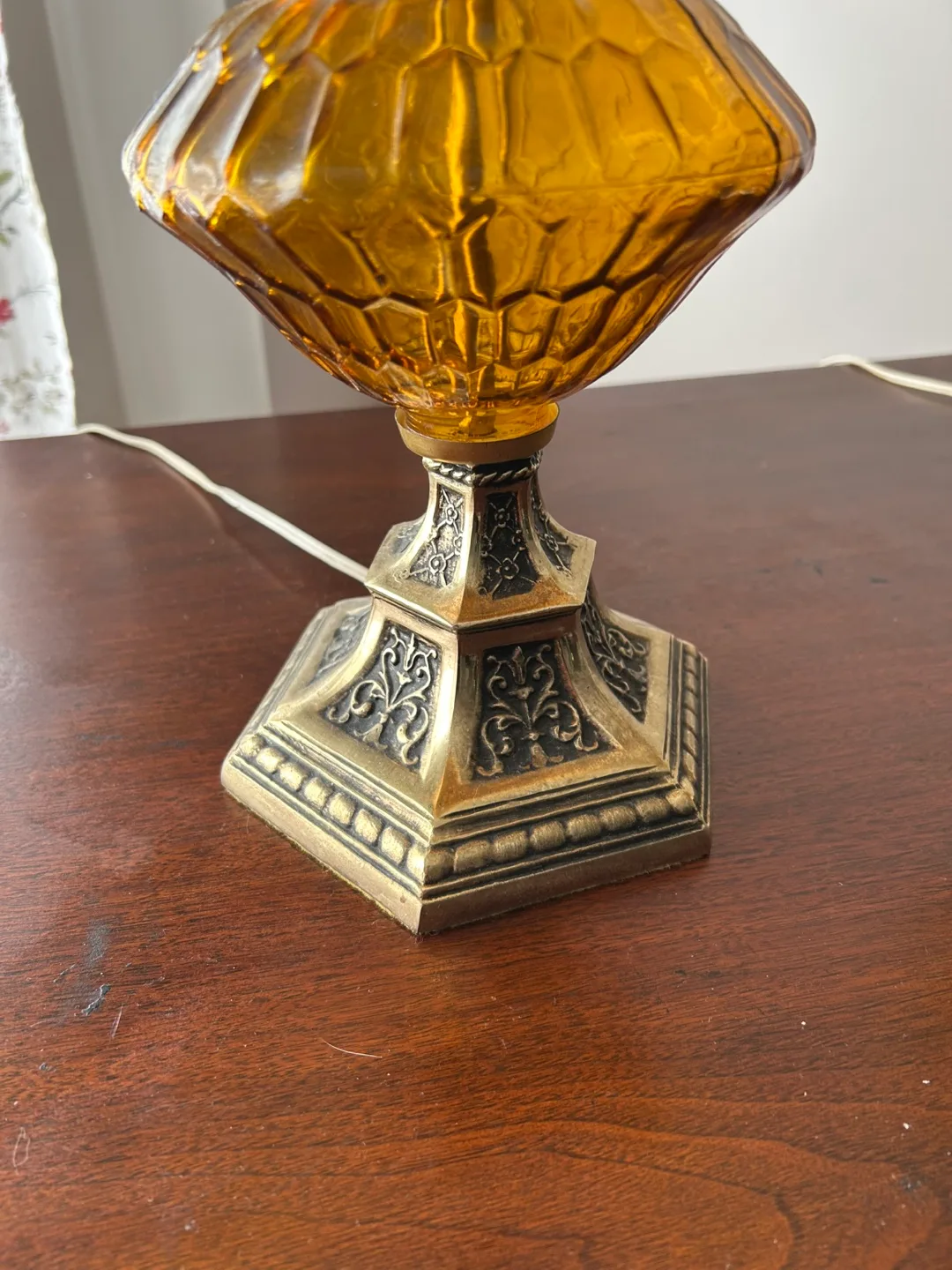 Vintage Amber Glass Table Lamps image indicator(3)