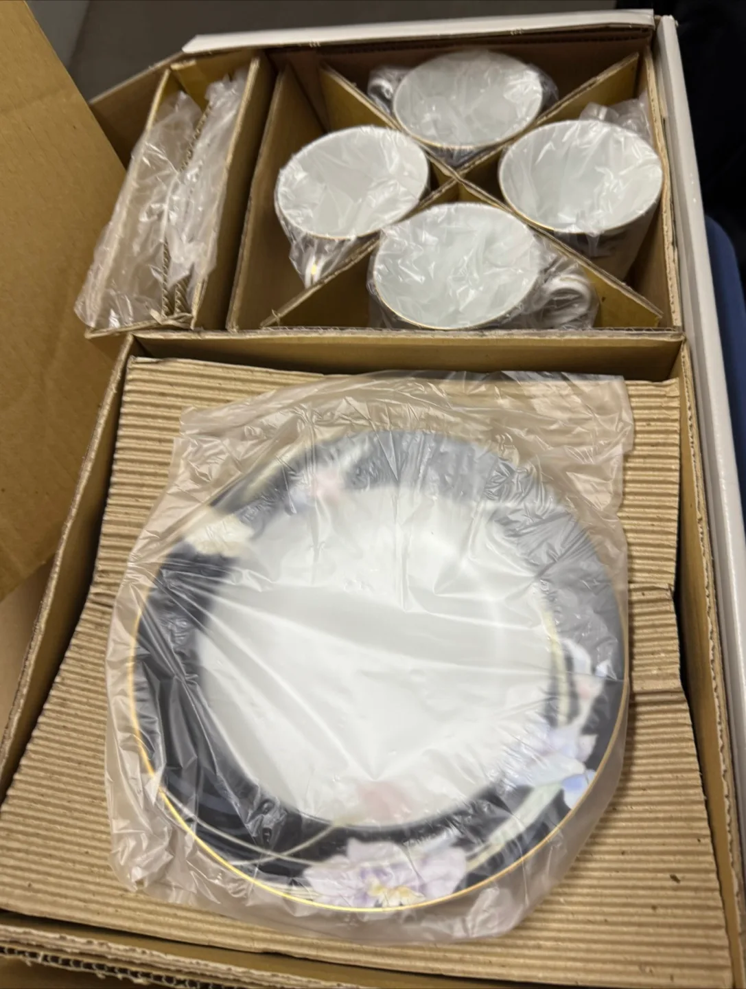 Mikasa Charisma Black 20-Piece Dinnerware Set image indicator(5)