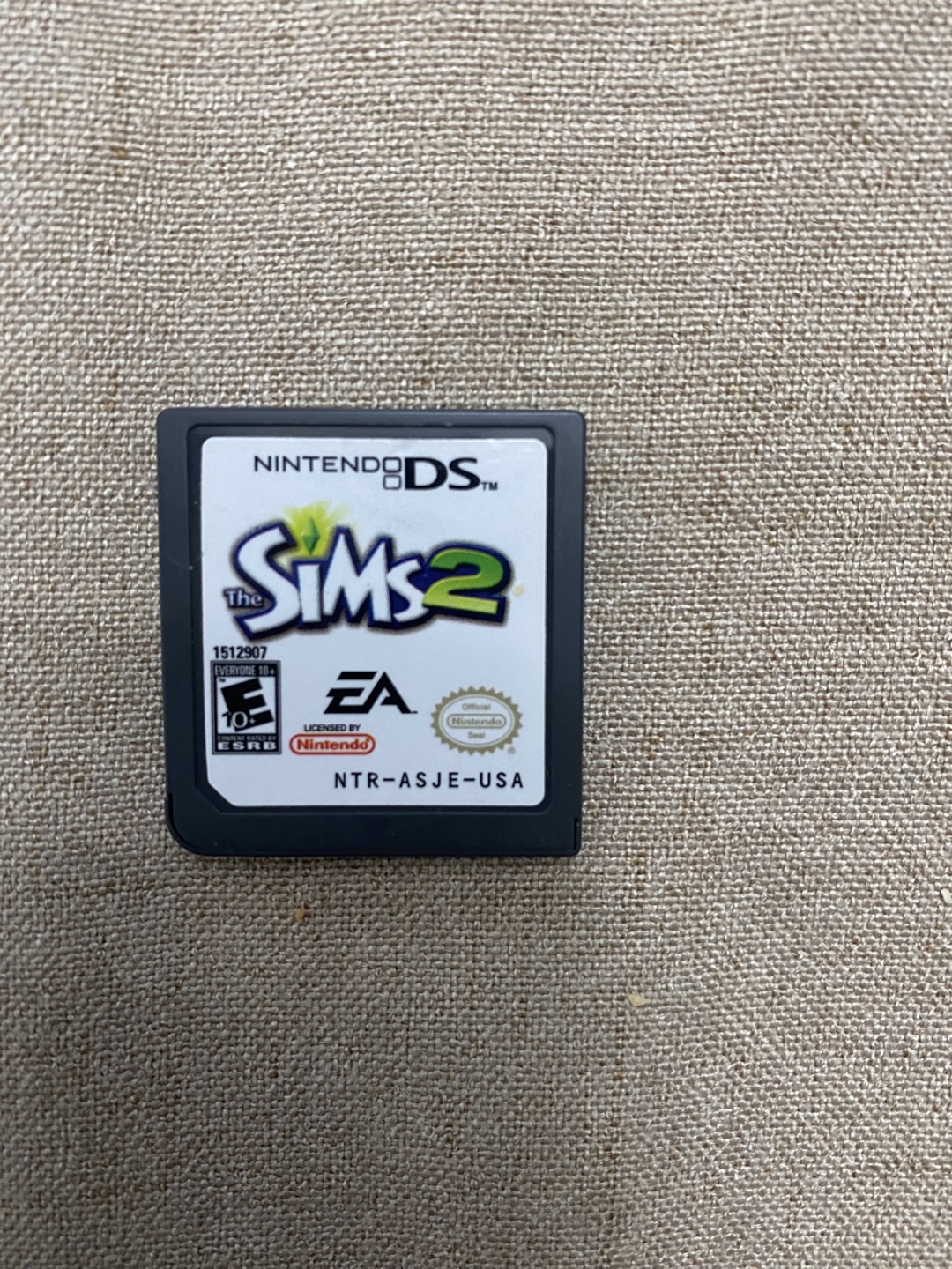 The Sims 2 Nintendo DS Game - photo 3