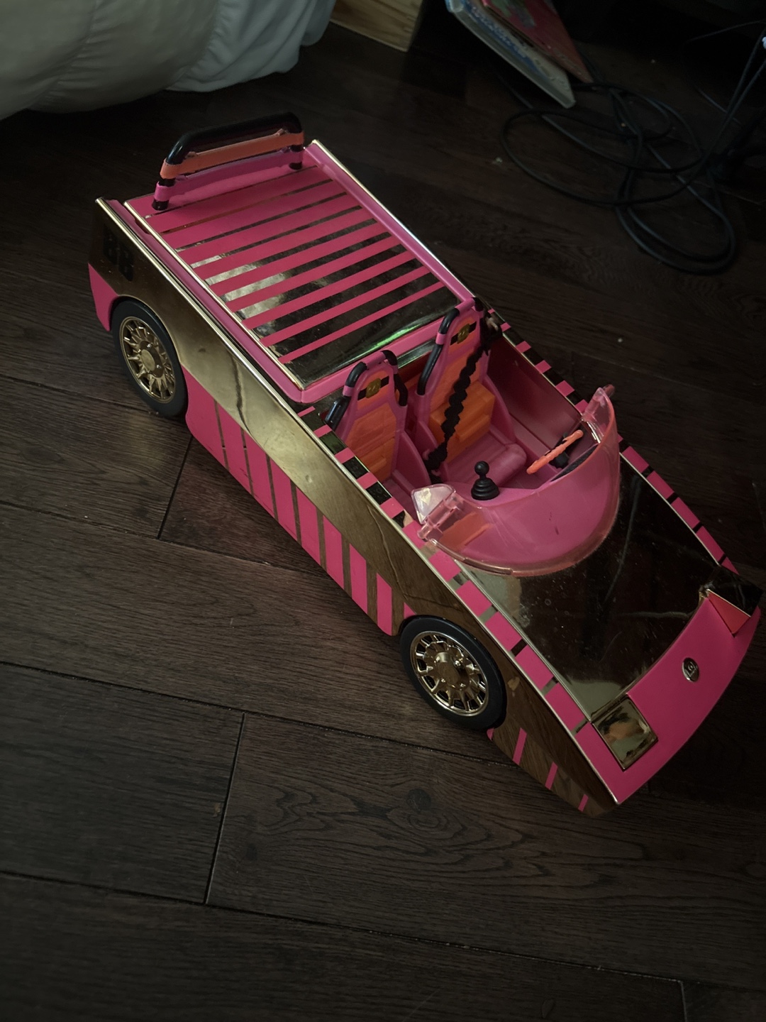 LOL Surprise OMG Glam Convertible Car