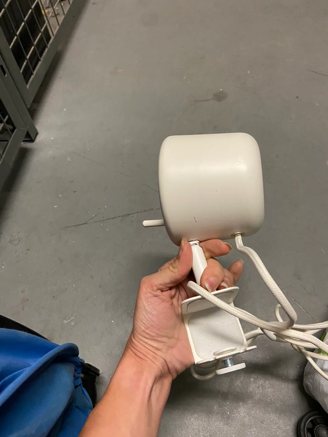 Ikea Jansjo Clamp Spotlight - White image indicator(2)