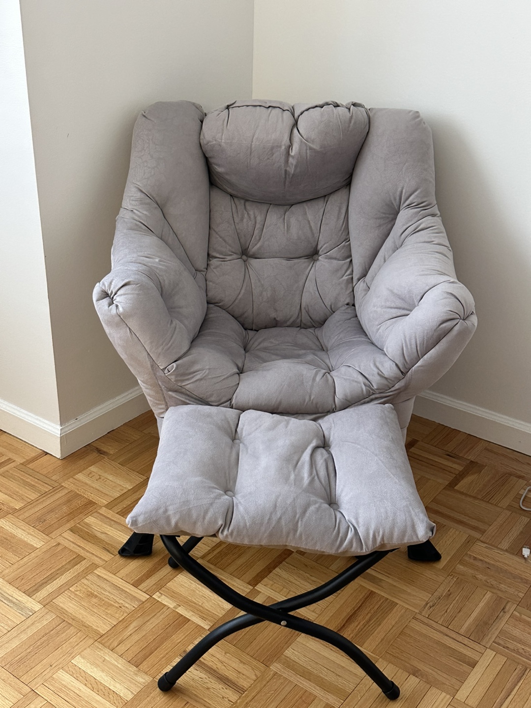 Comfy Chair with Ottoman - photo 2