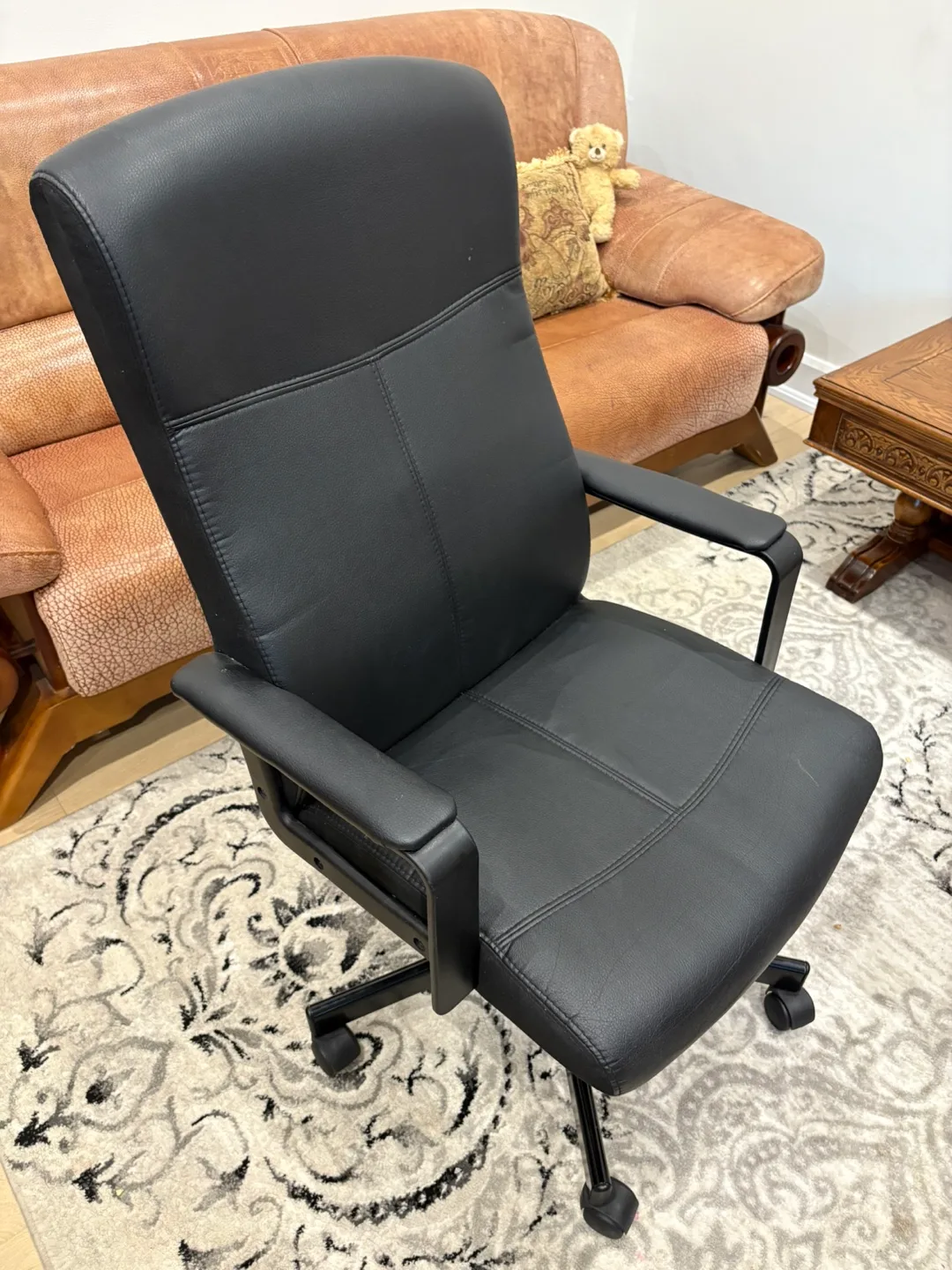 Black Office Chair Needs to go quick image indicator(2)