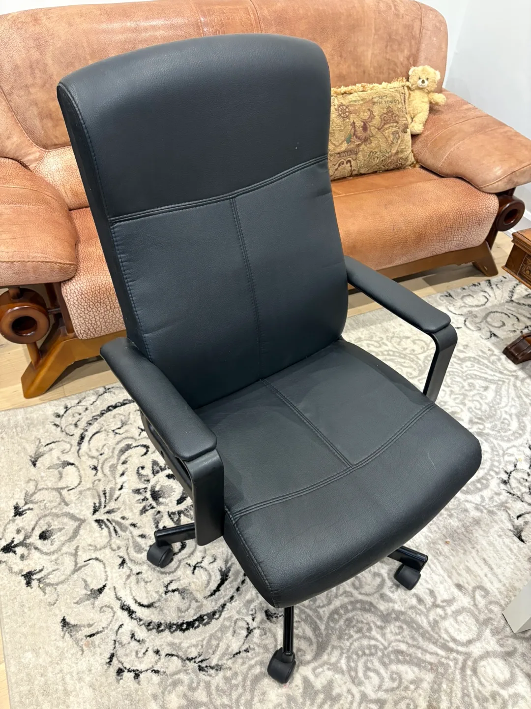 Black Office Chair Needs to go quick image indicator(3)