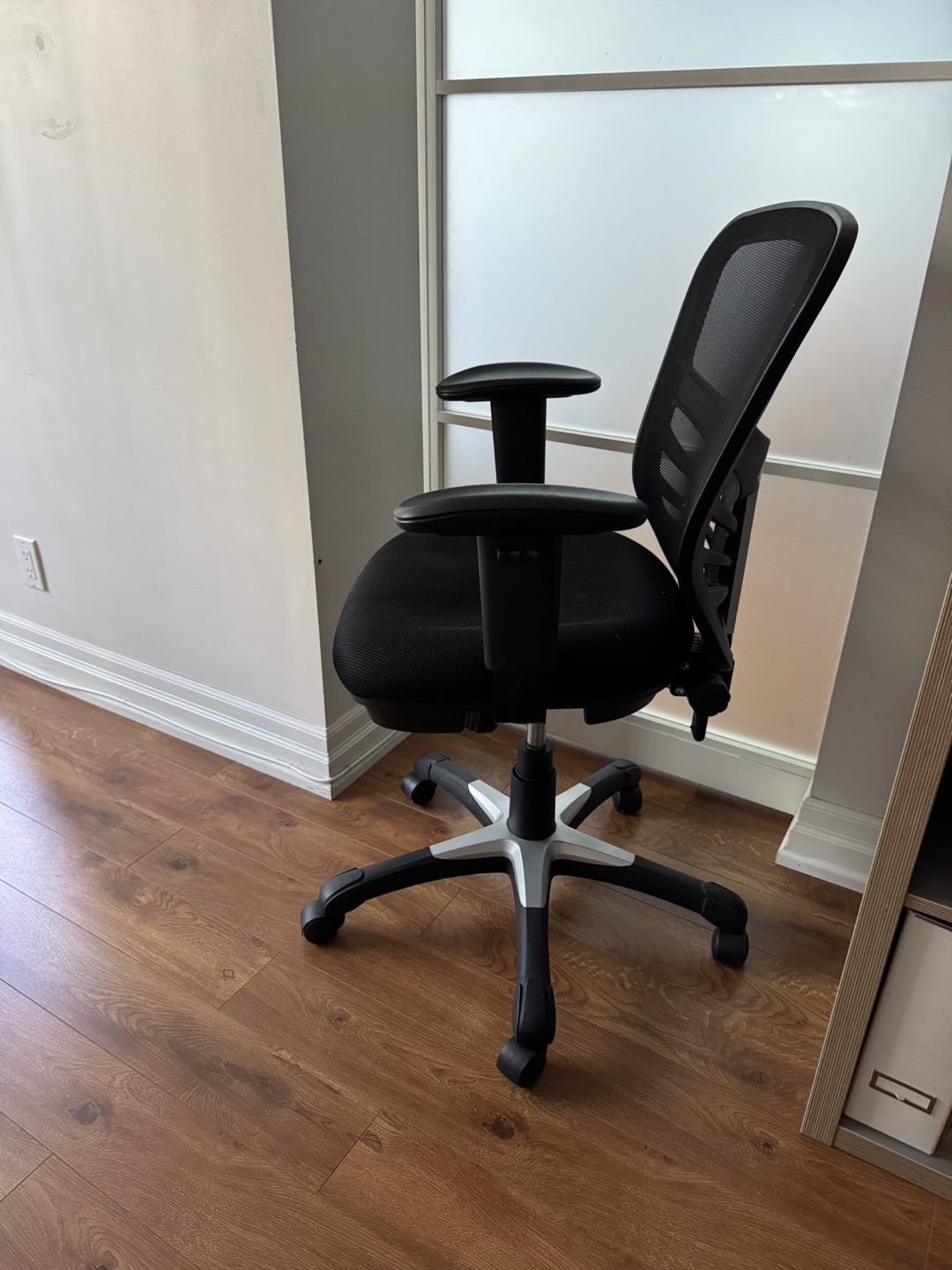 Ergonomic Office Chair - photo 2
