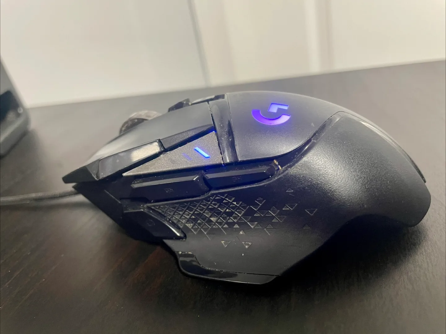 Logitech G502 Hero Gaming Mouse image indicator(2)