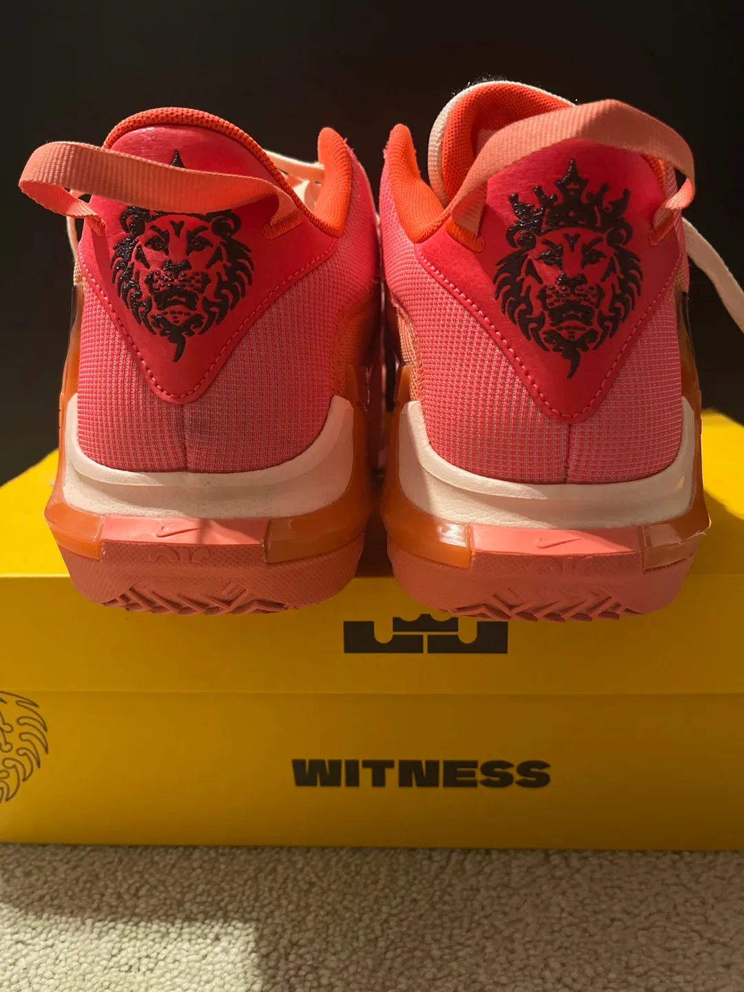 Nike LeBron Witness VII Bright Crimson - Size 10.5 image indicator(4)