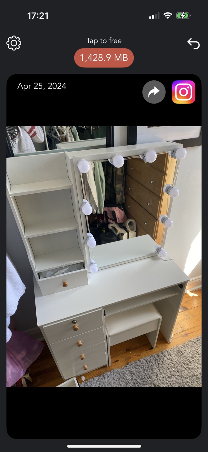 Makeup Vanity Desk with Light & Mirror
