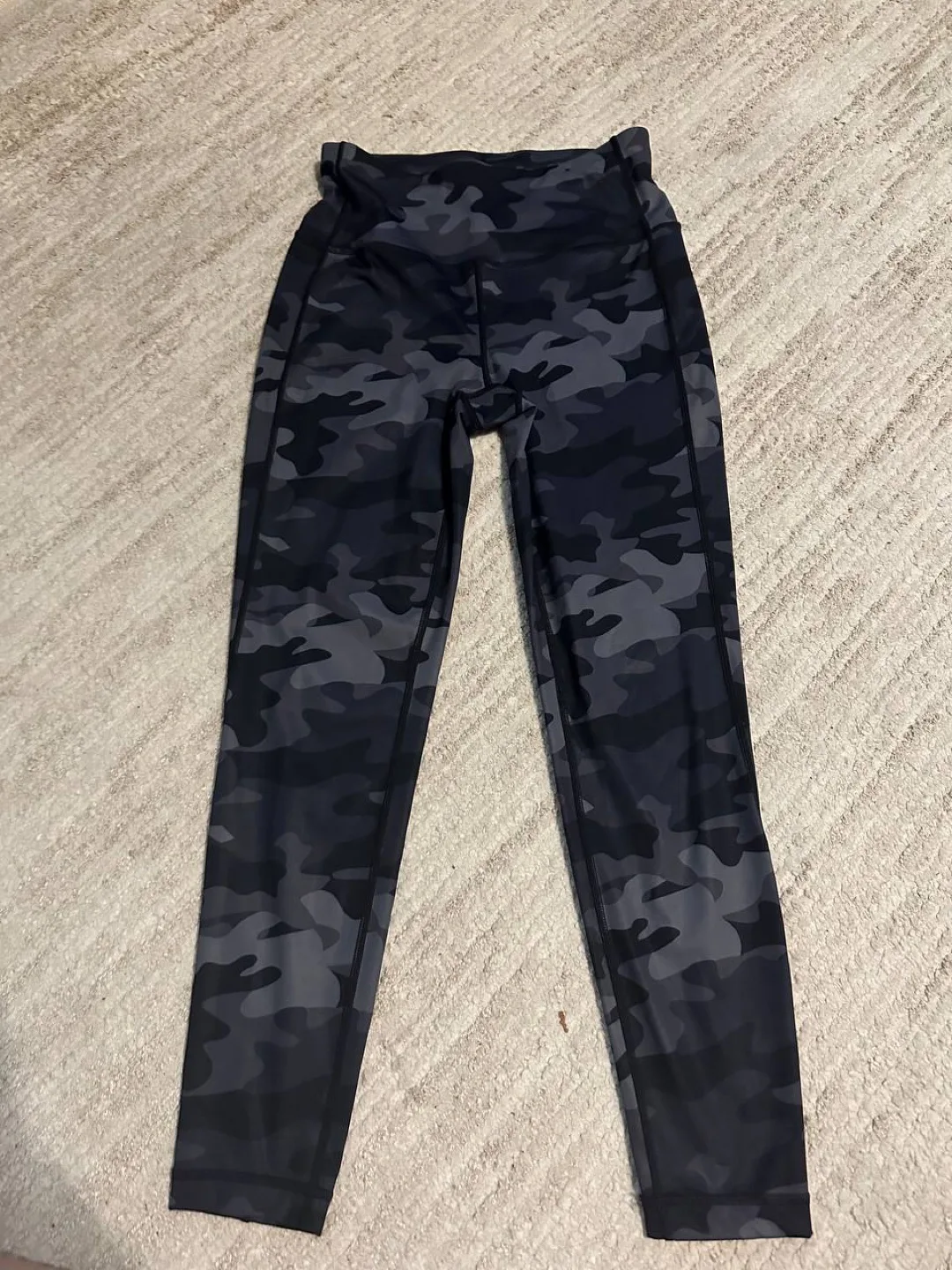Lolë Camo Leggings - Size S thumbnail