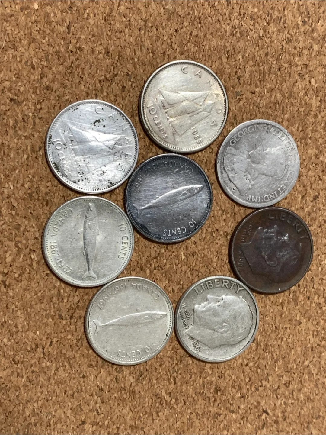 Vintage Canadian Silver Dimes ( 10 cents ) thumbnail