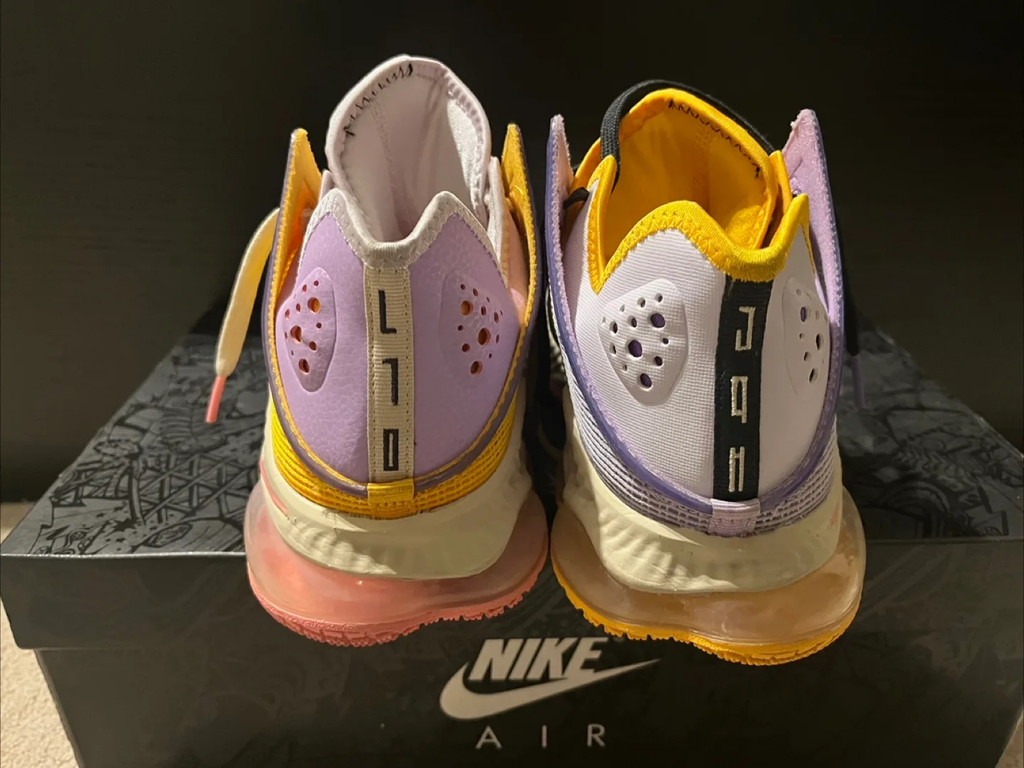 Nike LeBron 19 XIX Low - Size 9.5 image indicator(4)