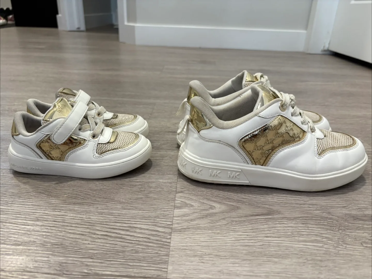 Michael Kors White & Gold Sneakers image indicator(4)