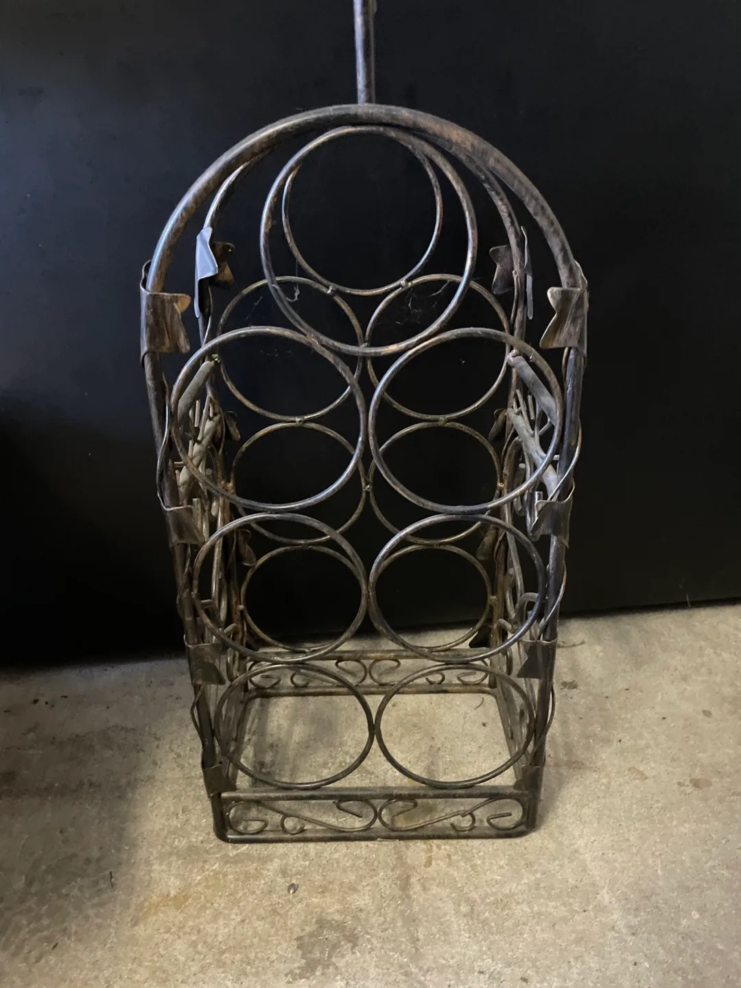 Metal Wine Rack thumbnail