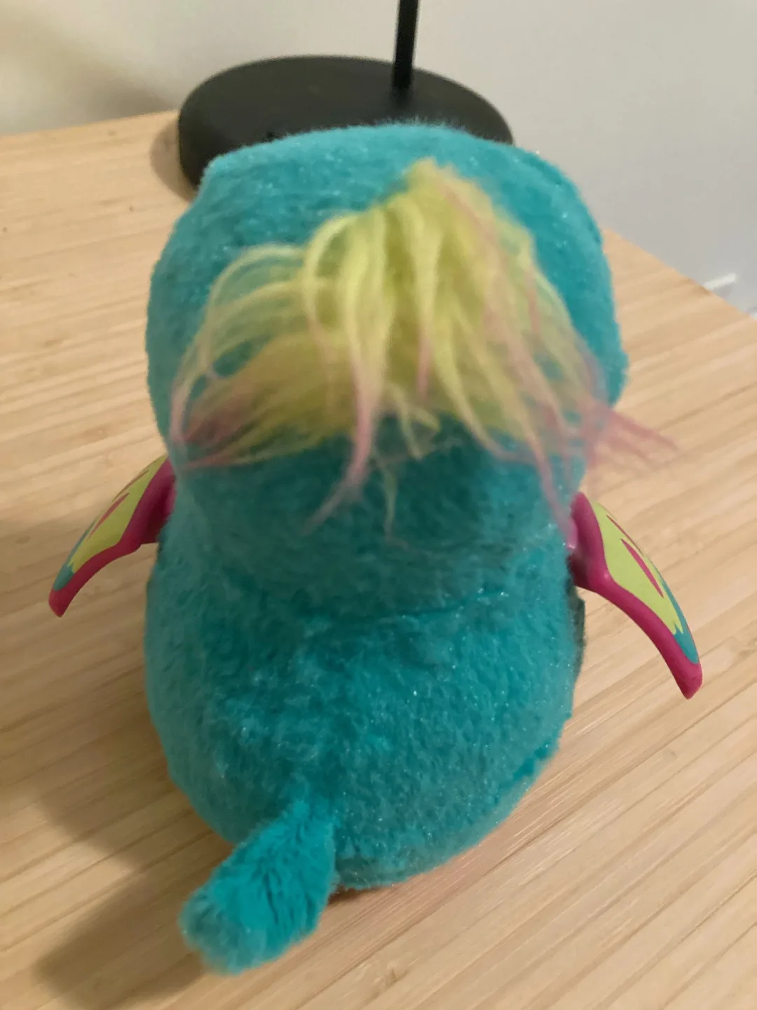 Spin Master Hatchimals Pengualas - Pink/Teal image indicator(2)