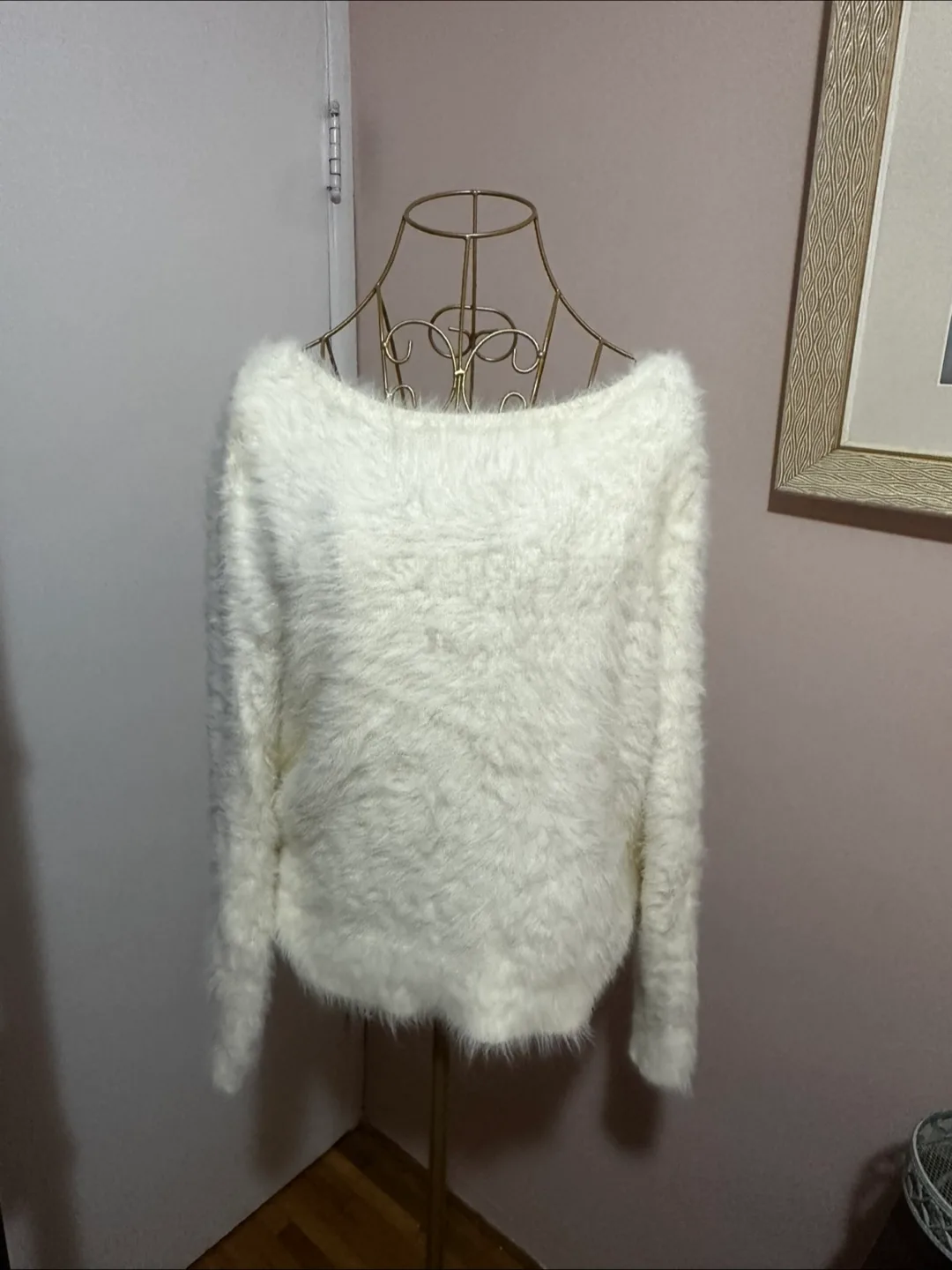 🇨🇦Joe Fresh Cream Sweater - Size M/M image indicator(2)