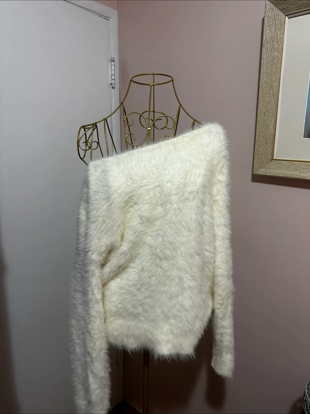 🇨🇦Joe Fresh Cream Sweater - Size M/M thumbnail