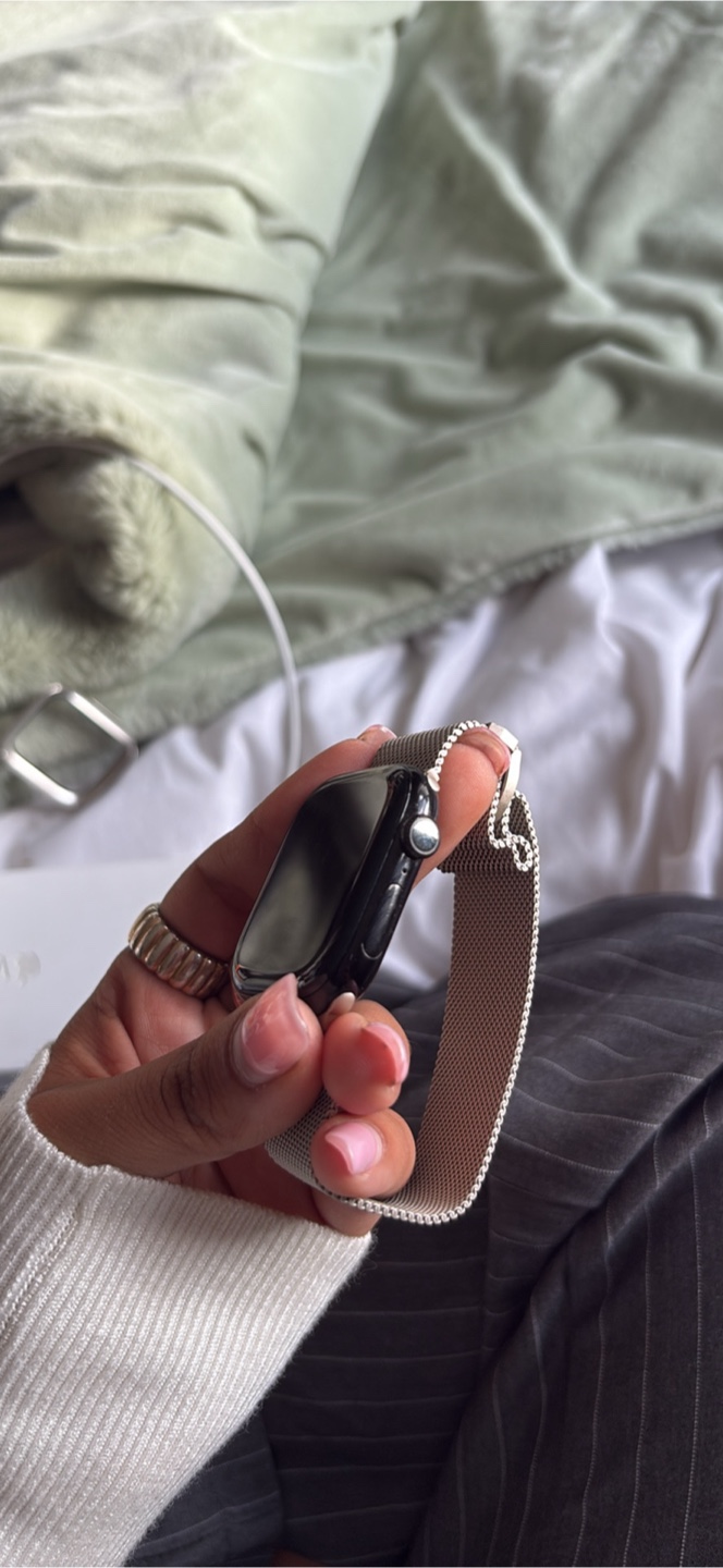Apple Watch with Milanese Loop - photo 4