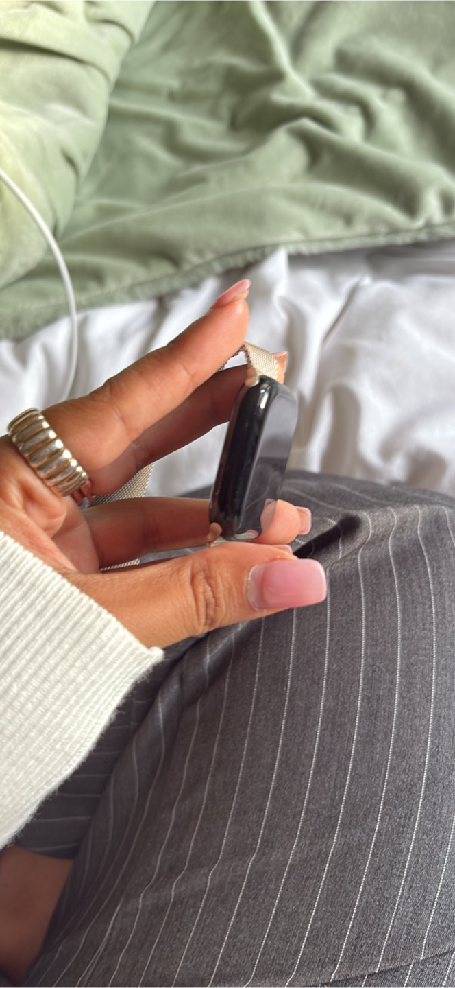 Apple Watch with Milanese Loop - photo 3