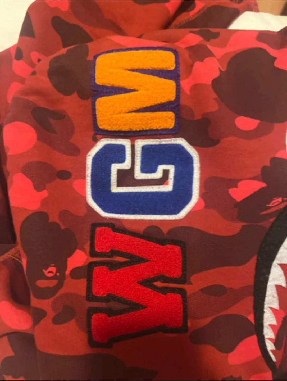 Red bape hoodie (authentic) image indicator(9)